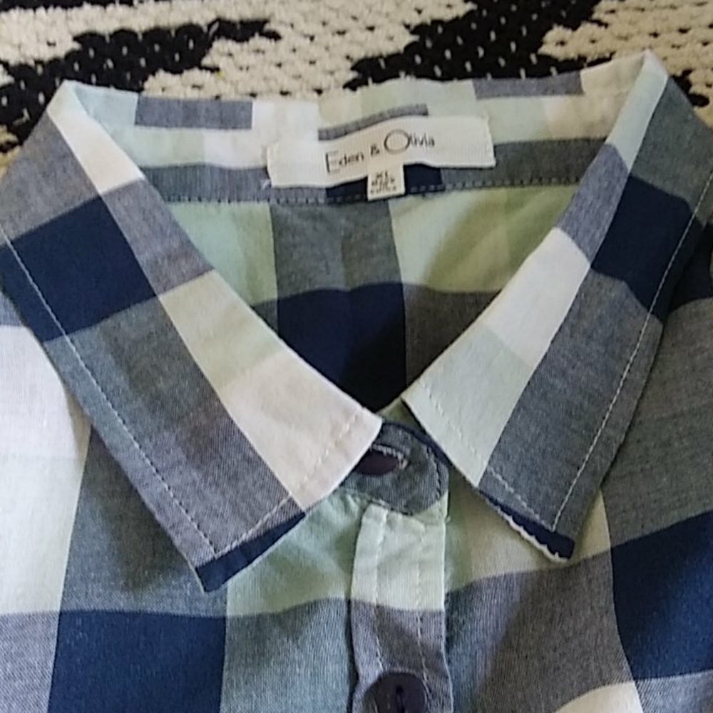 Eden & Olivia long sleeve shirt. - Picture 16 of 17